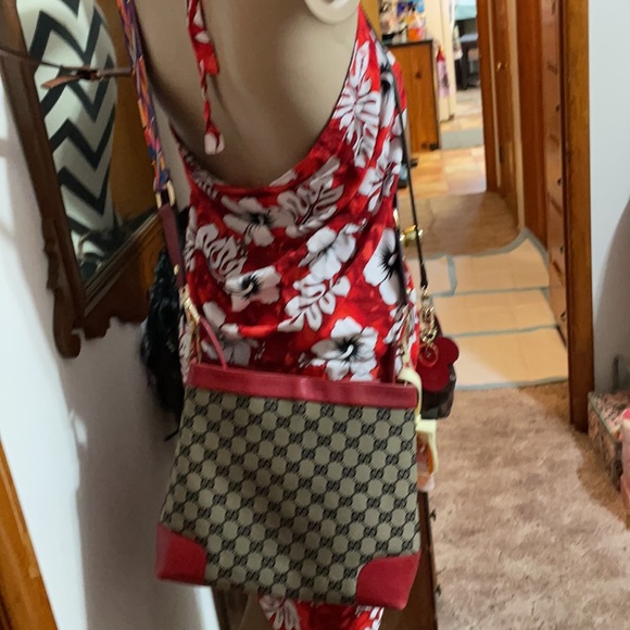 Authentic Gucci shoulder bag red medium - Picture 9 of 11